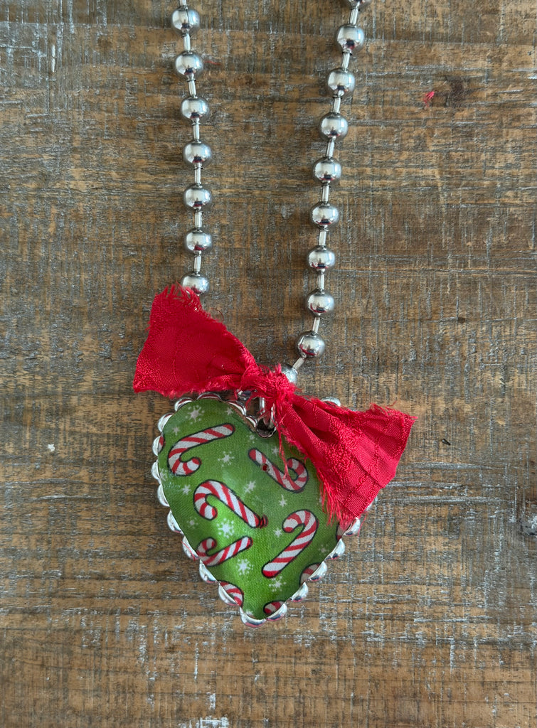 Jumbo Heart Necklace Christmas