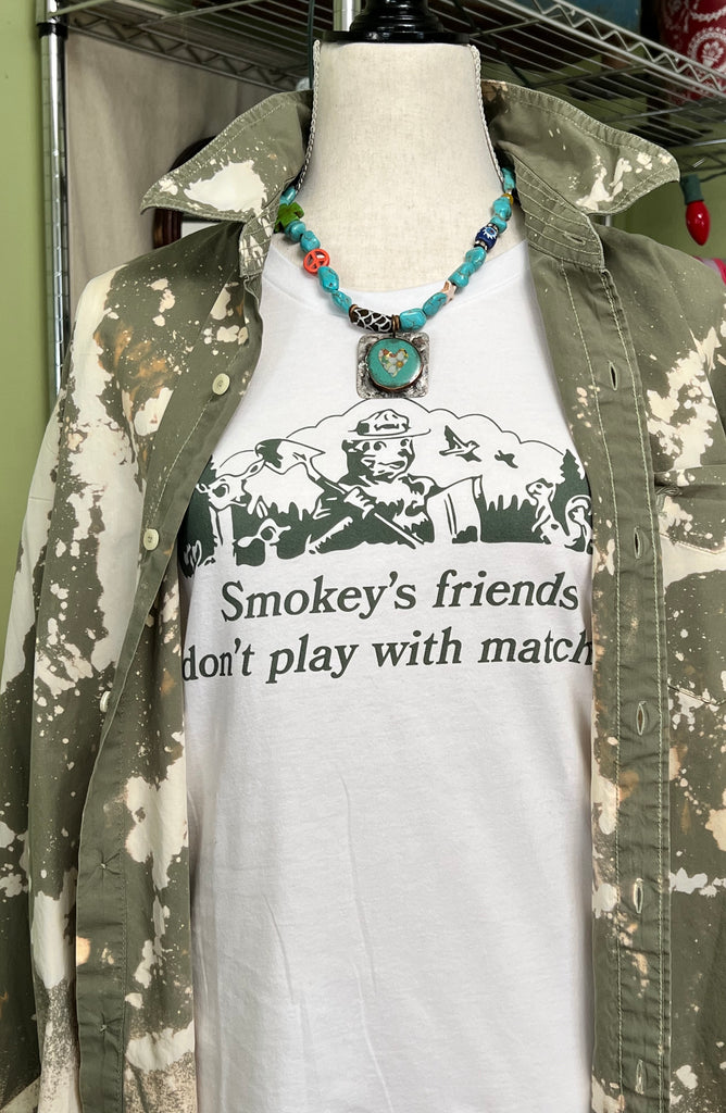 Smokey’s Friends White Tee